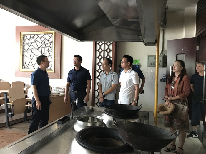 参观烹饪学院 (2).JPG